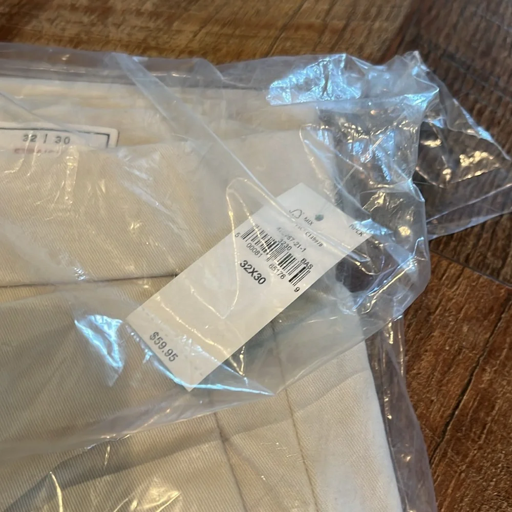 MENS GAP STRAIIGHT FIT CHINOS CREAM COLOR NWT - Picture 4 of 4